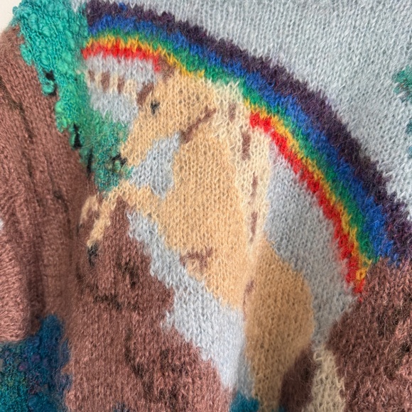 Vintage mohair sweater Unicorn fantasy landscape 1980s hand knit - Picture 3 of 4